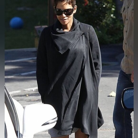 AllSaints | Hoxton Monument Coat in Charcoal Grey Raw Hem - Picture 3 of 16